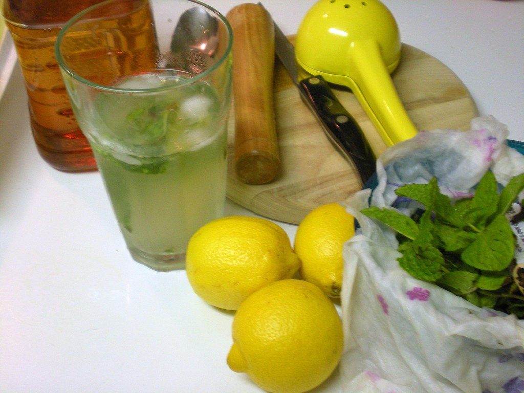 Honey Mint Lemonade